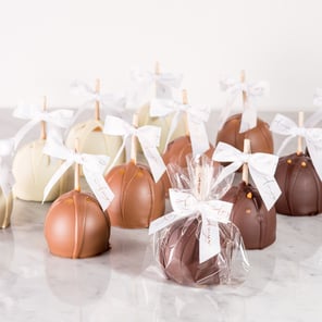 Petite 12 Apple Wedding Assortment